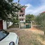 Apartmán Spacious Retro 3-bedroom 130m2 In Zadar, Puntamika Borik Area