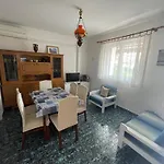 Apartmán Spacious Retro 3-bedroom 130m2 In Zadar, Puntamika Borik Area