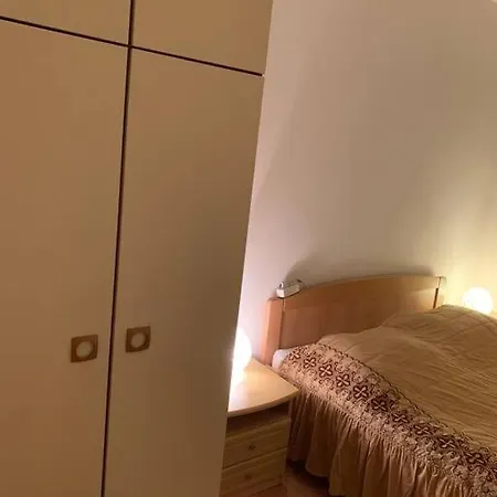 Apartment Spacious Retro 3-bedroom 130m2 In Zadar, Puntamika Borik Area