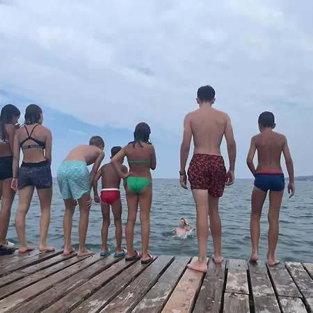 Spacious Retro 3-bedroom 130m2 In Zadar, Puntamika Borik Area Apartment Zadar