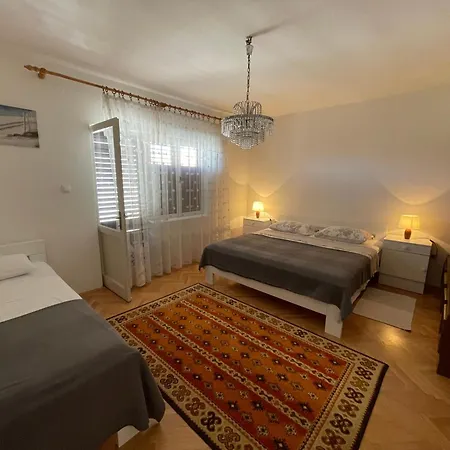 Apartment Spacious Retro 3-bedroom 130m2 In Zadar, Puntamika Borik Area *