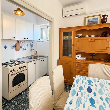 דירה Spacious Retro 3-bedroom 130m2 In Zadar, Puntamika Borik Area