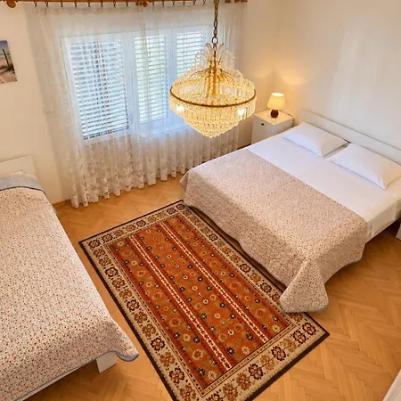 דירה Spacious Retro 3-bedroom 130m2 In Zadar, Puntamika Borik Area זאדאר